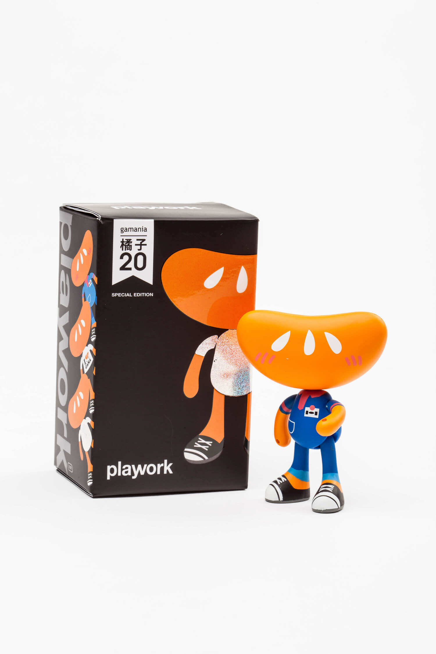 橘子20周年，重返1999年橘子自製《便利商店》電腦遊戲，打造店員小橘人，再現經典回憶。